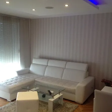 Apartment Stan Na Dan *